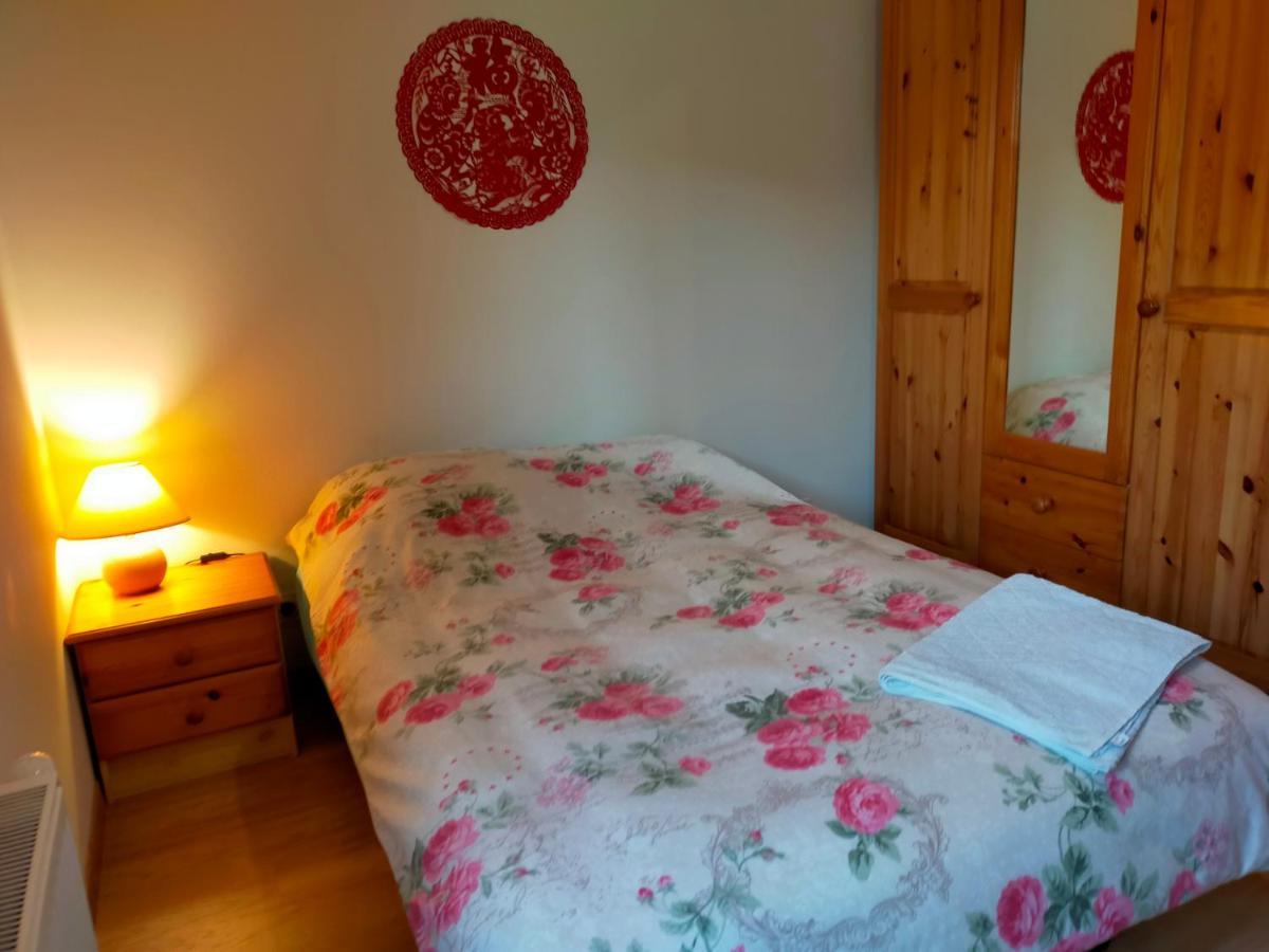 A Nice Room Annemasse Exteriör bild